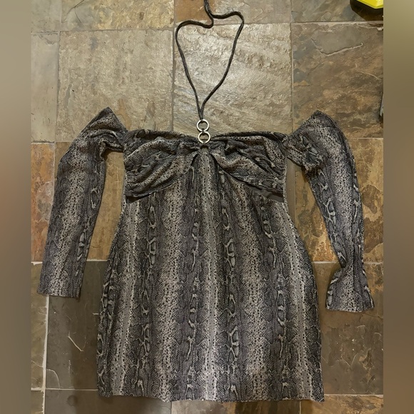 Off the Shoulder Snakeskin Pattern Halter Neck Dress - Picture 1 of 2